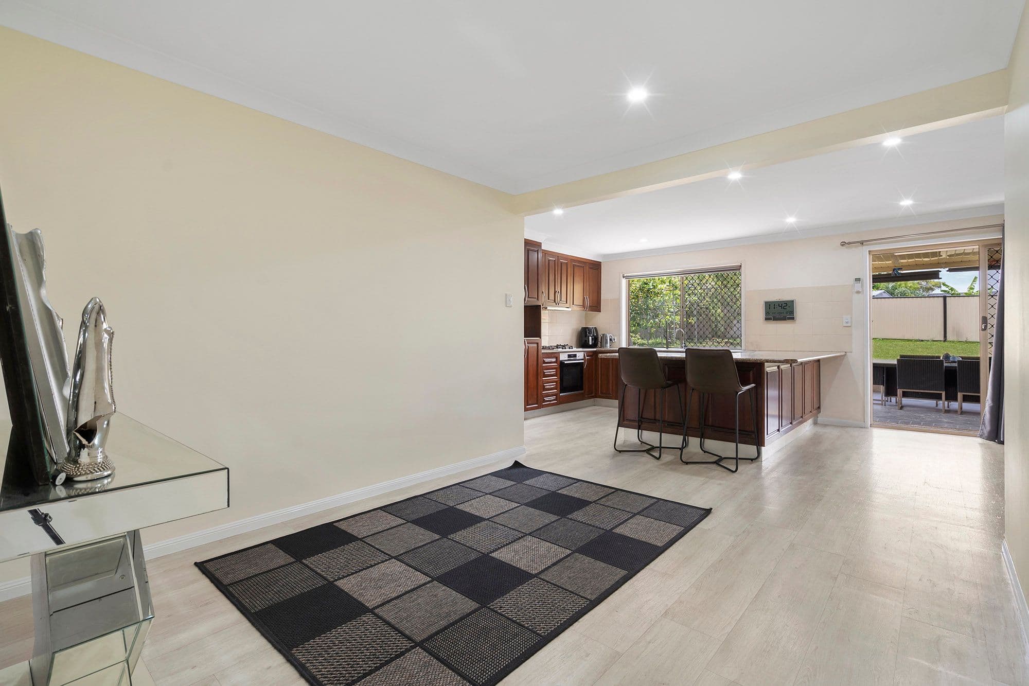 60 Chateau Street, Calamvale QLD 4116, Calamvale - Thumbnail 3
