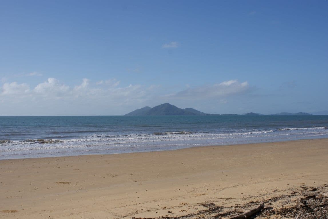 7 Nivosa Court, MISSION BEACH QLD 4852, Mission Beach - Thumbnail 2