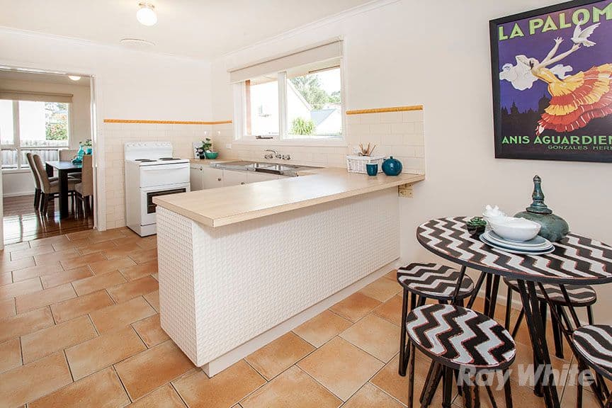 15 Lusk Drive, Vermont VIC 3133, Vermont - Thumbnail 3