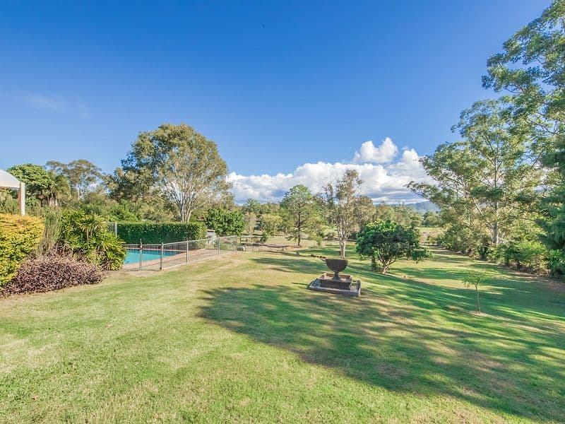 31 Ruth Terrace, Oxenford QLD 4210, Oxenford - Thumbnail 2
