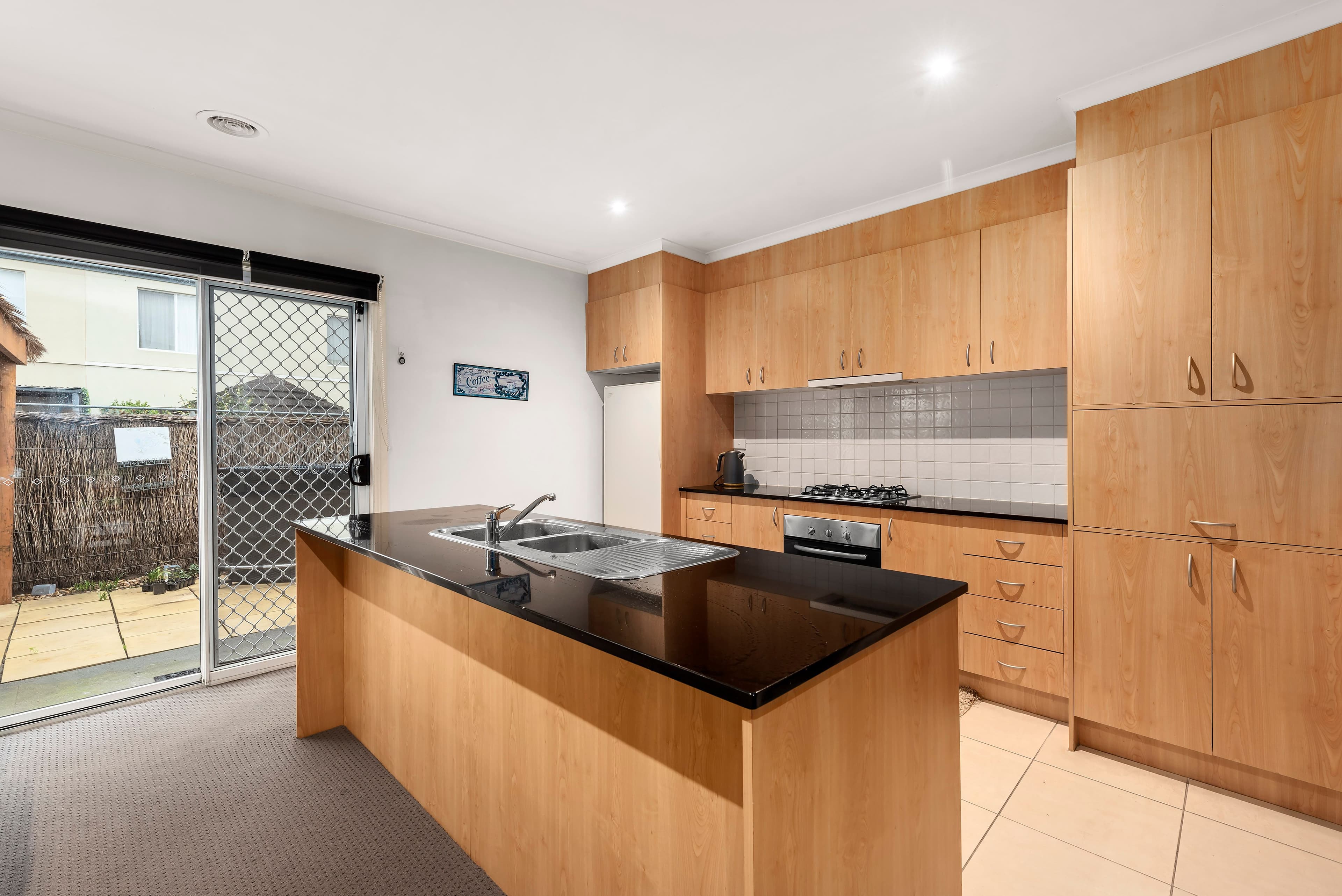 119 Sovereign Manors Crescent, Rowville VIC 3178, Rowville - Thumbnail 2