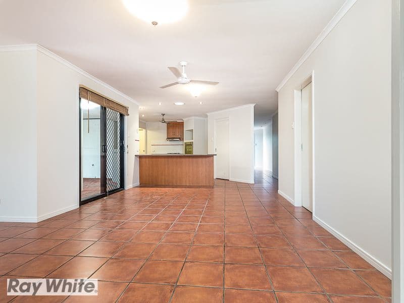 27 Grampion Circuit, North Lakes QLD 4509, North Lakes - Thumbnail 4