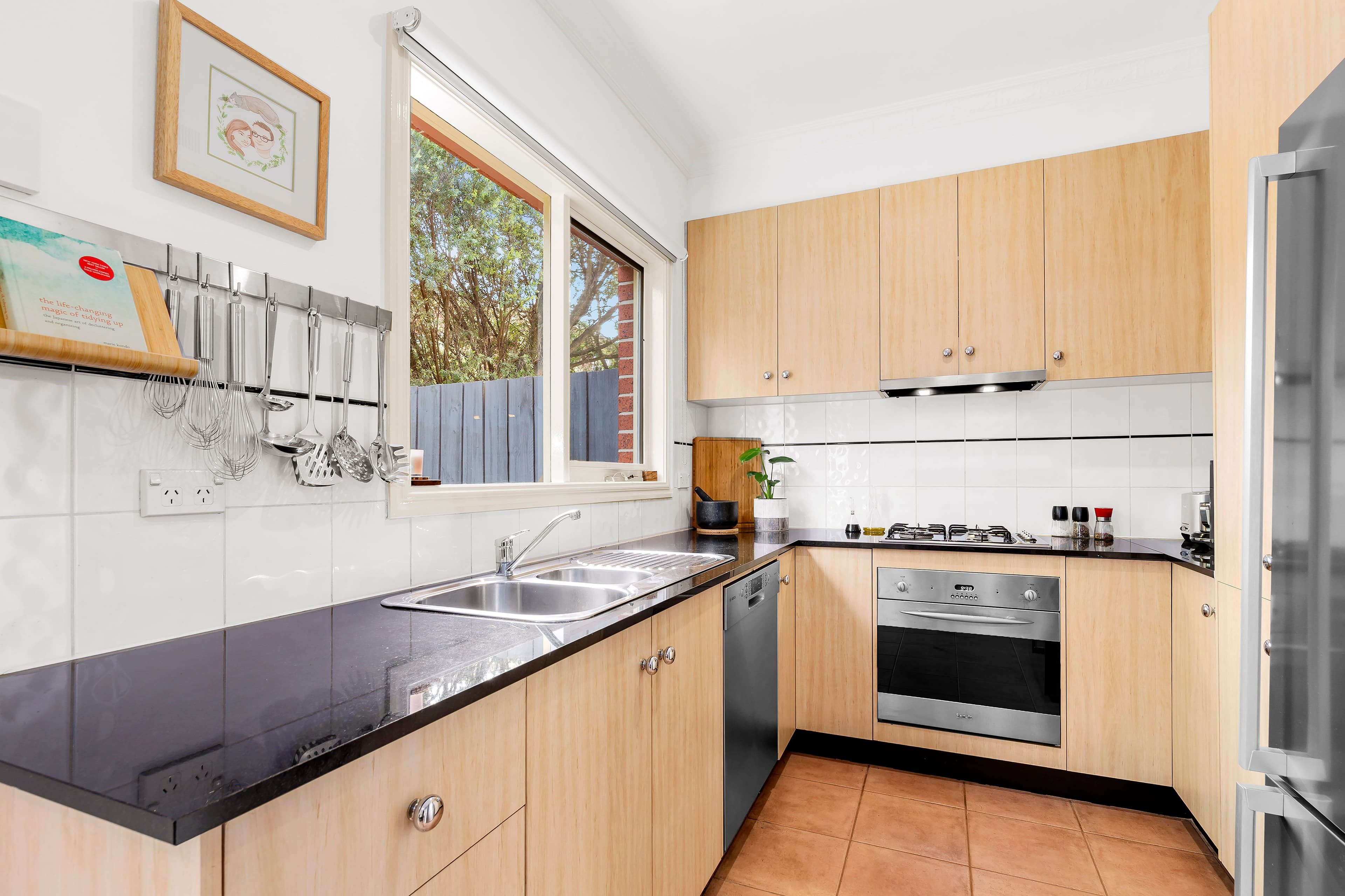 8 Oriel Road, Ivanhoe VIC 3079, Ivanhoe - Thumbnail 4