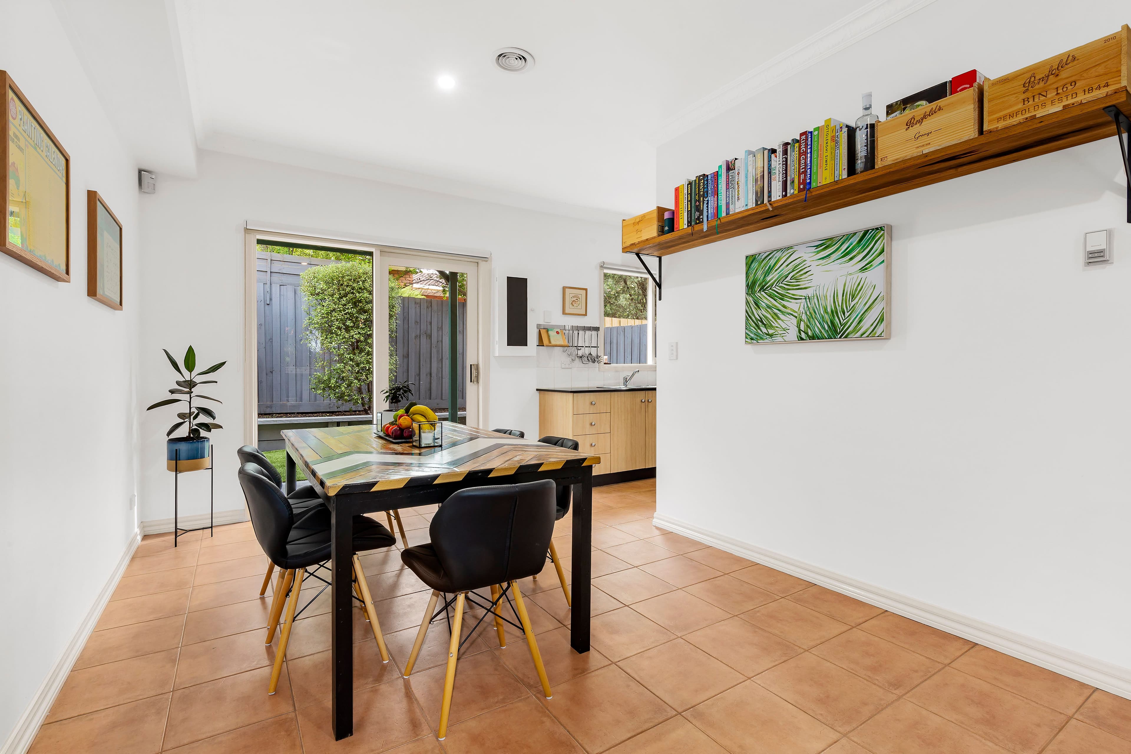 8 Oriel Road, Ivanhoe VIC 3079, Ivanhoe - Thumbnail 5