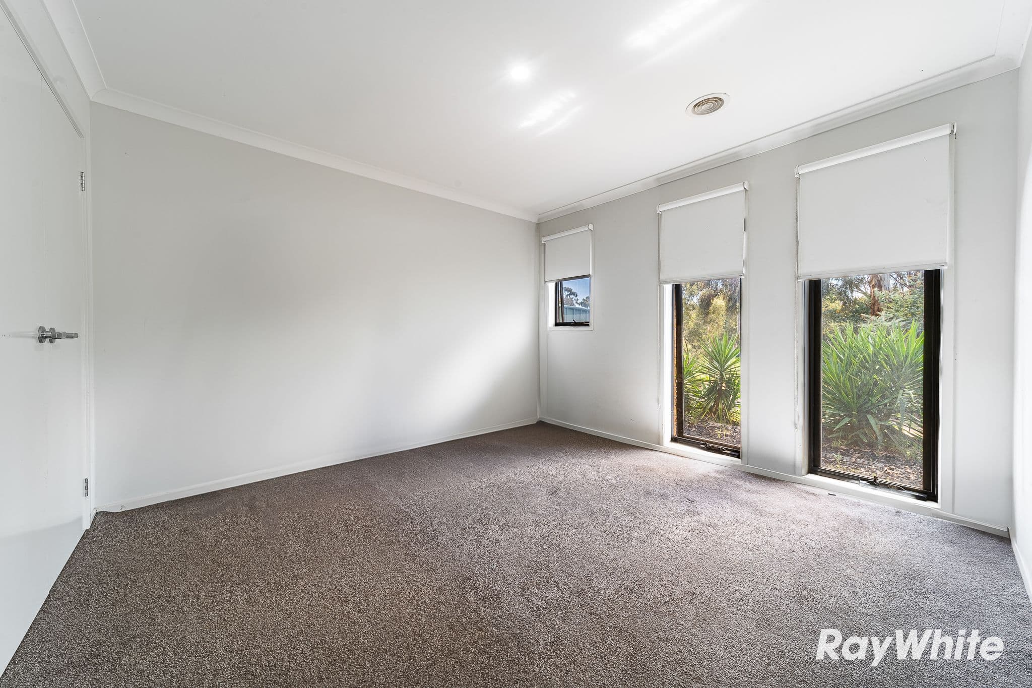 7 Mimosa Street, California Gully VIC 3556, California Gully - Thumbnail 4