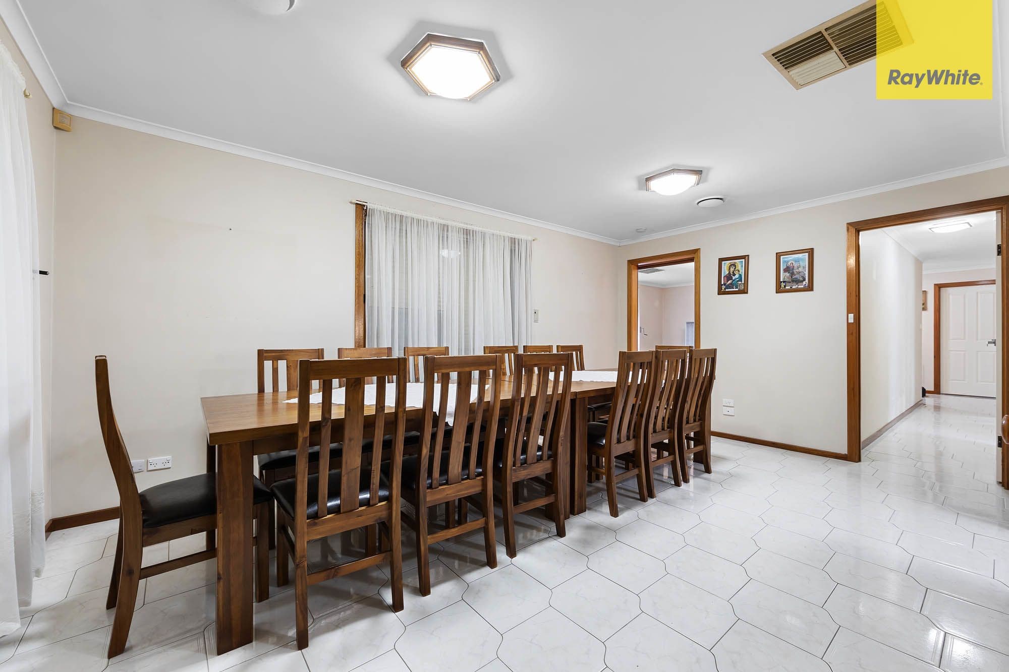 95 Mulhall Drive, St Albans VIC 3021, St Albans - Thumbnail 4
