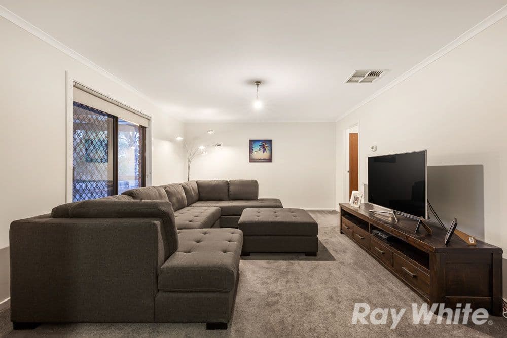 5 Ratcliffe Close, Mill Park VIC 3082, Mill Park - Thumbnail 5