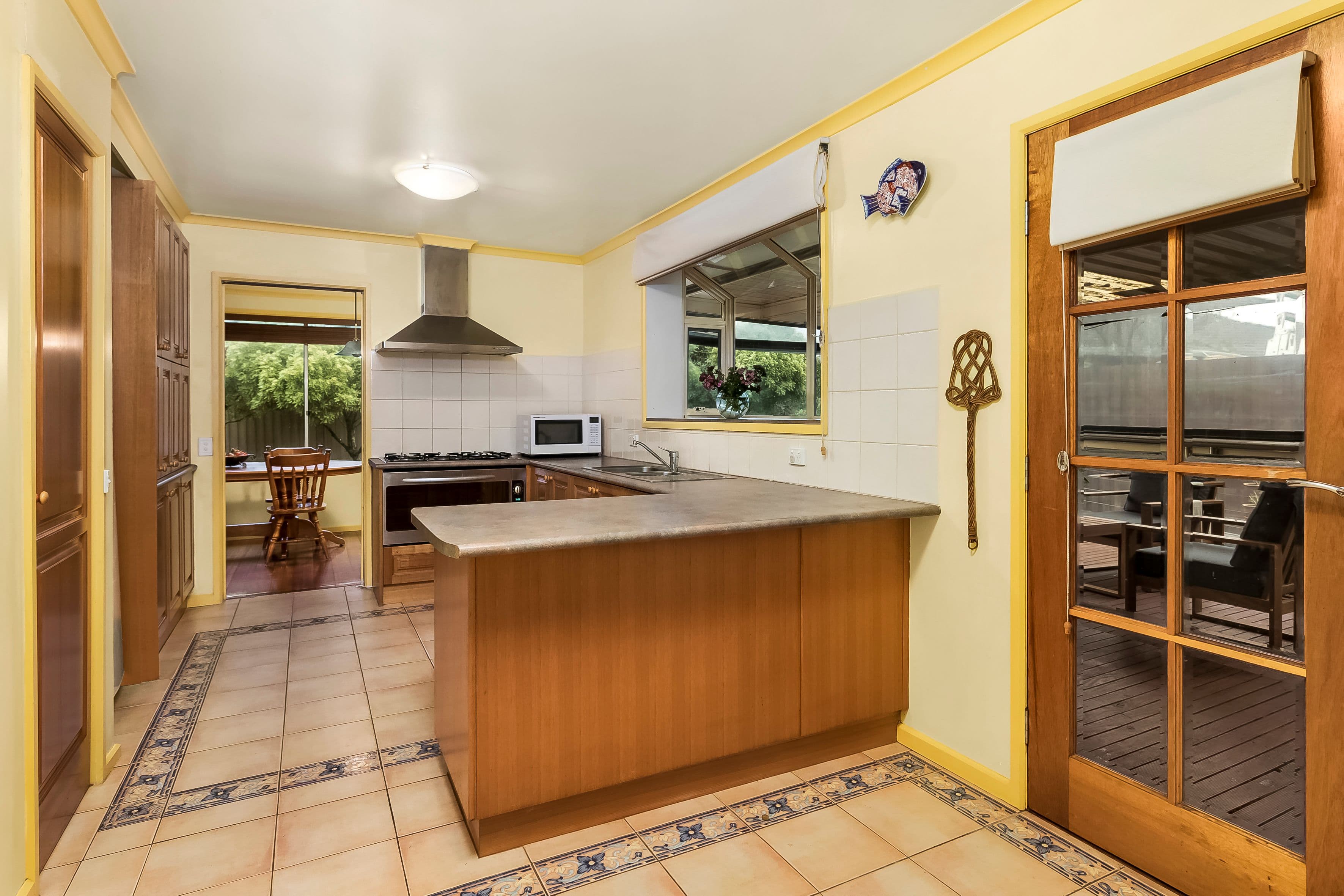 323 Springvale Road, Forest Hill - Thumbnail 4