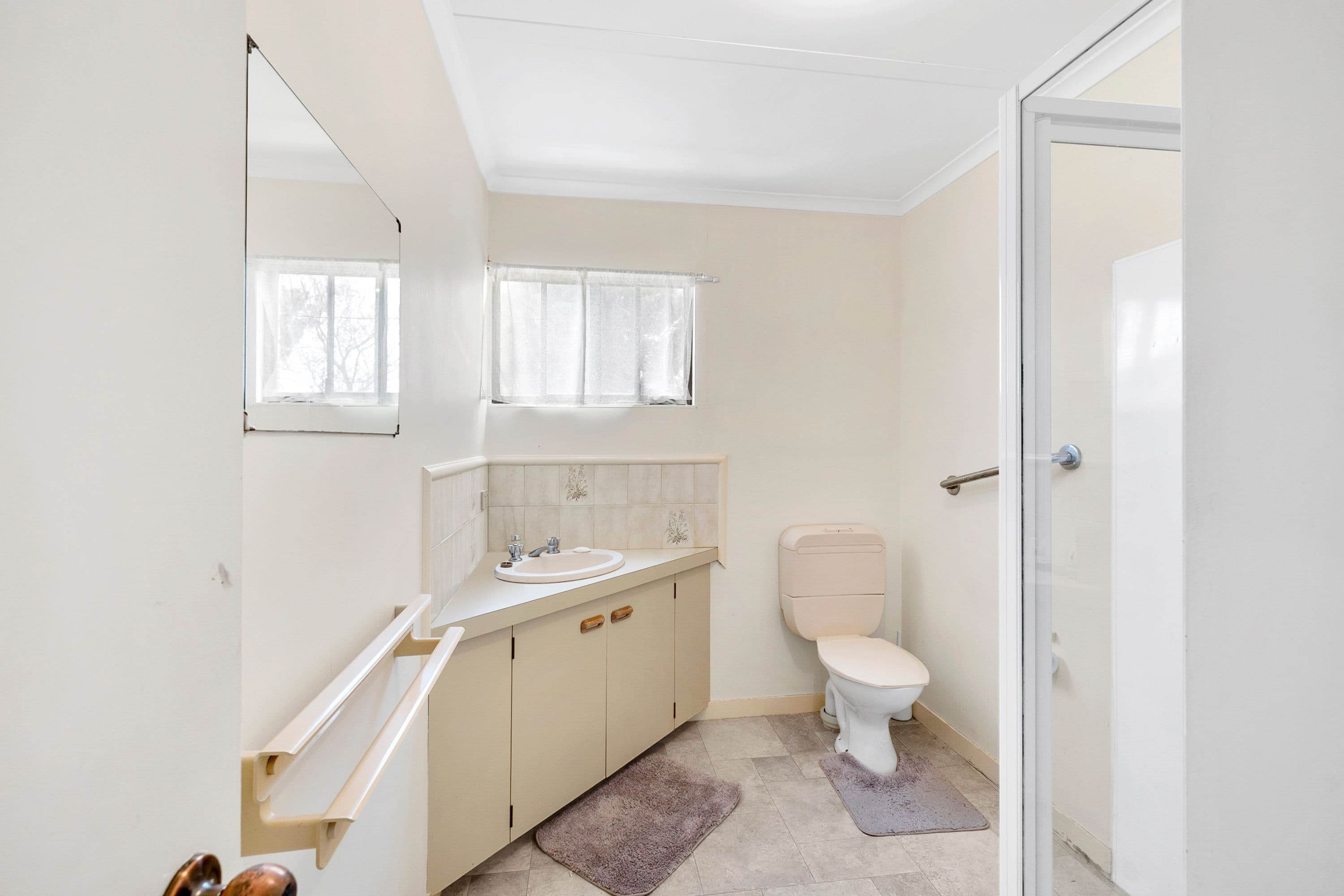 16 Queen Street, Ararat VIC 3377, Ararat - Thumbnail 7