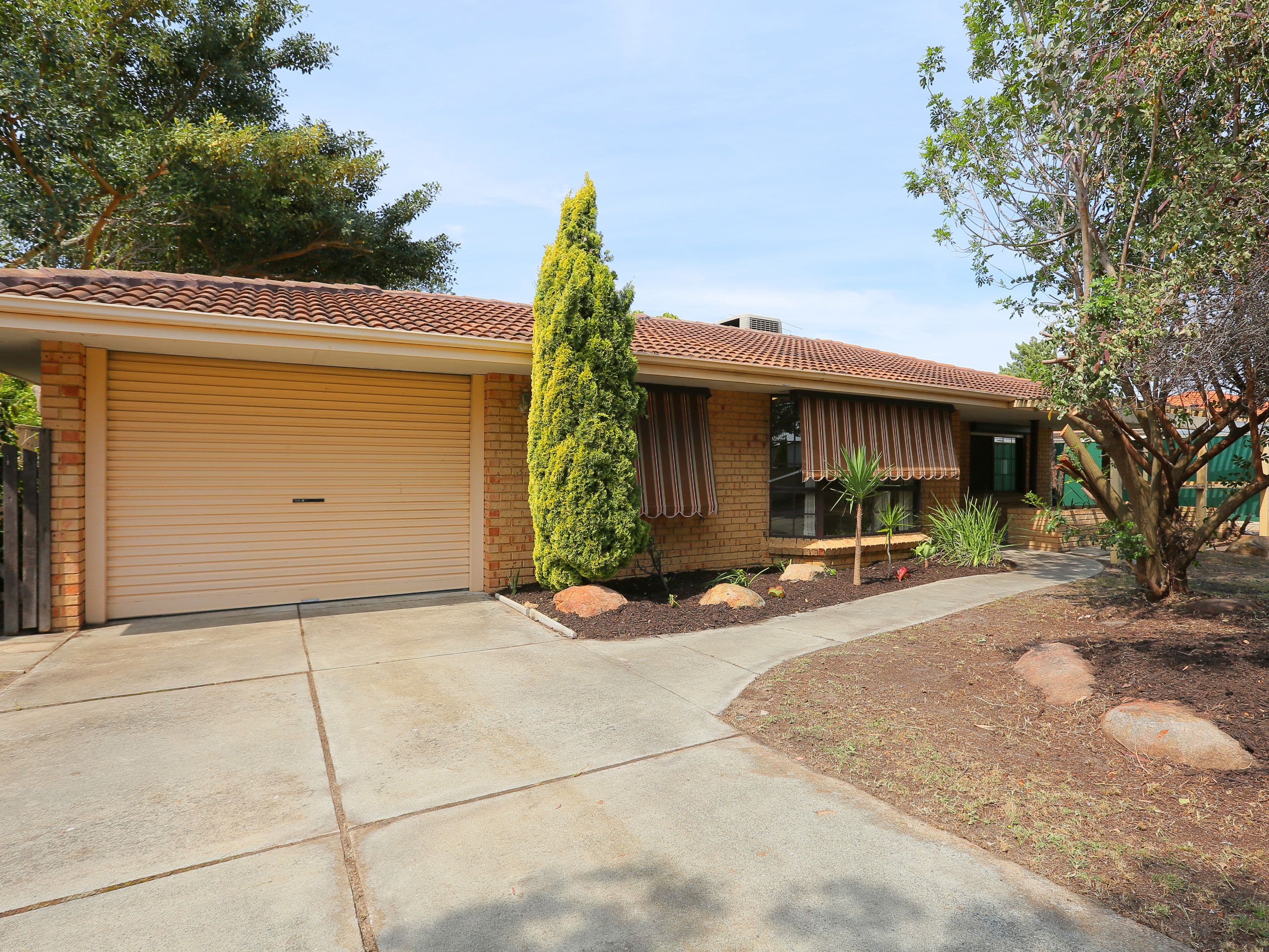 22 Riley Road, Riverton WA 6148, Riverton - Thumbnail 2