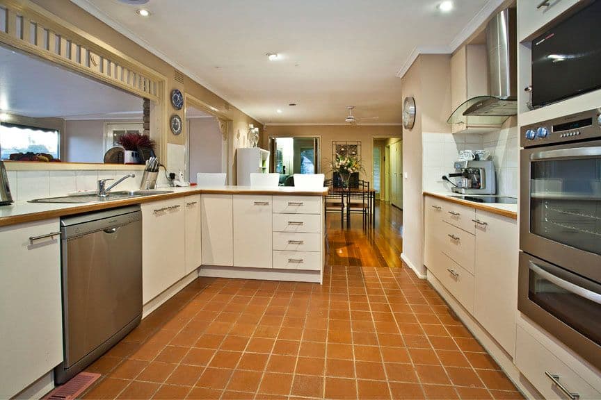 30 Interman Road, BORONIA VIC 3155, Boronia - Thumbnail 2