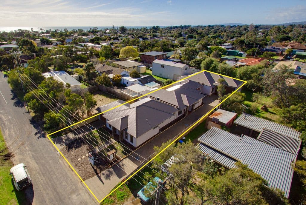 21 Staughton Avenue, Capel Sound VIC 3940, Capel Sound - Thumbnail 2
