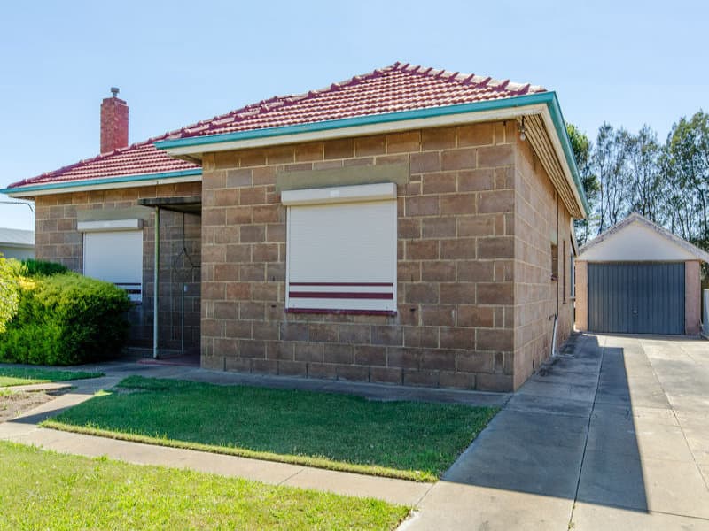 82 Victor Harbor Road, Old Noarlunga - Thumbnail 2