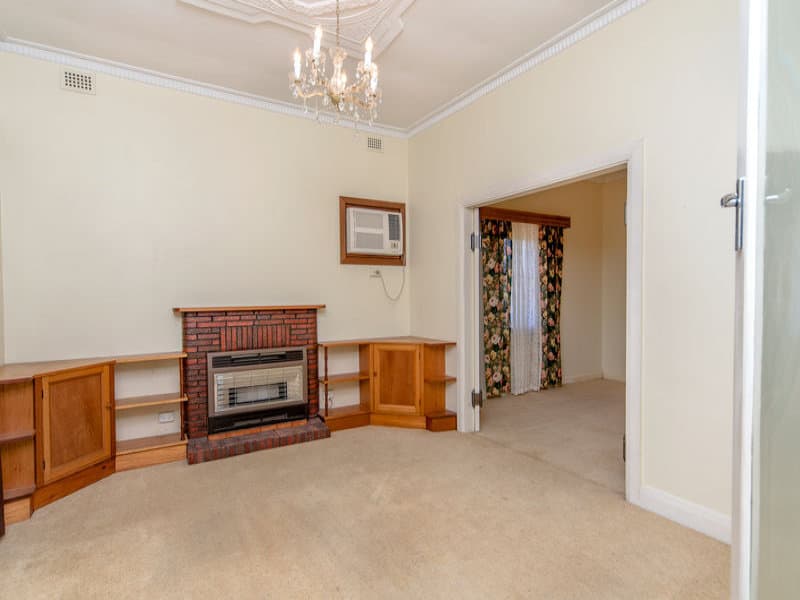 82 Victor Harbor Road, Old Noarlunga - Thumbnail 3