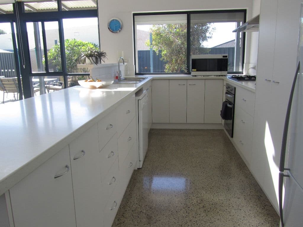 11 Stillwater Avenue, DRUMMOND COVE WA 6532, Drummond Cove - Thumbnail 6