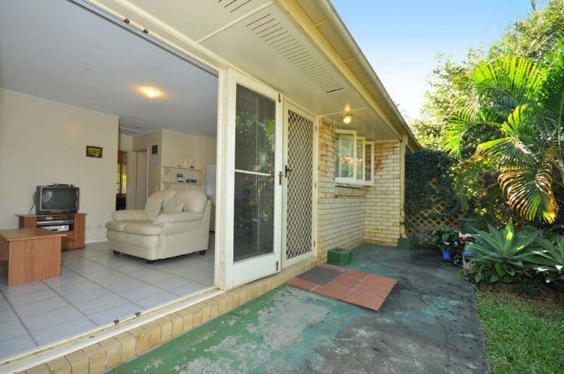 9 Westerham Street, TARINGA QLD 4068, Taringa - Thumbnail 3