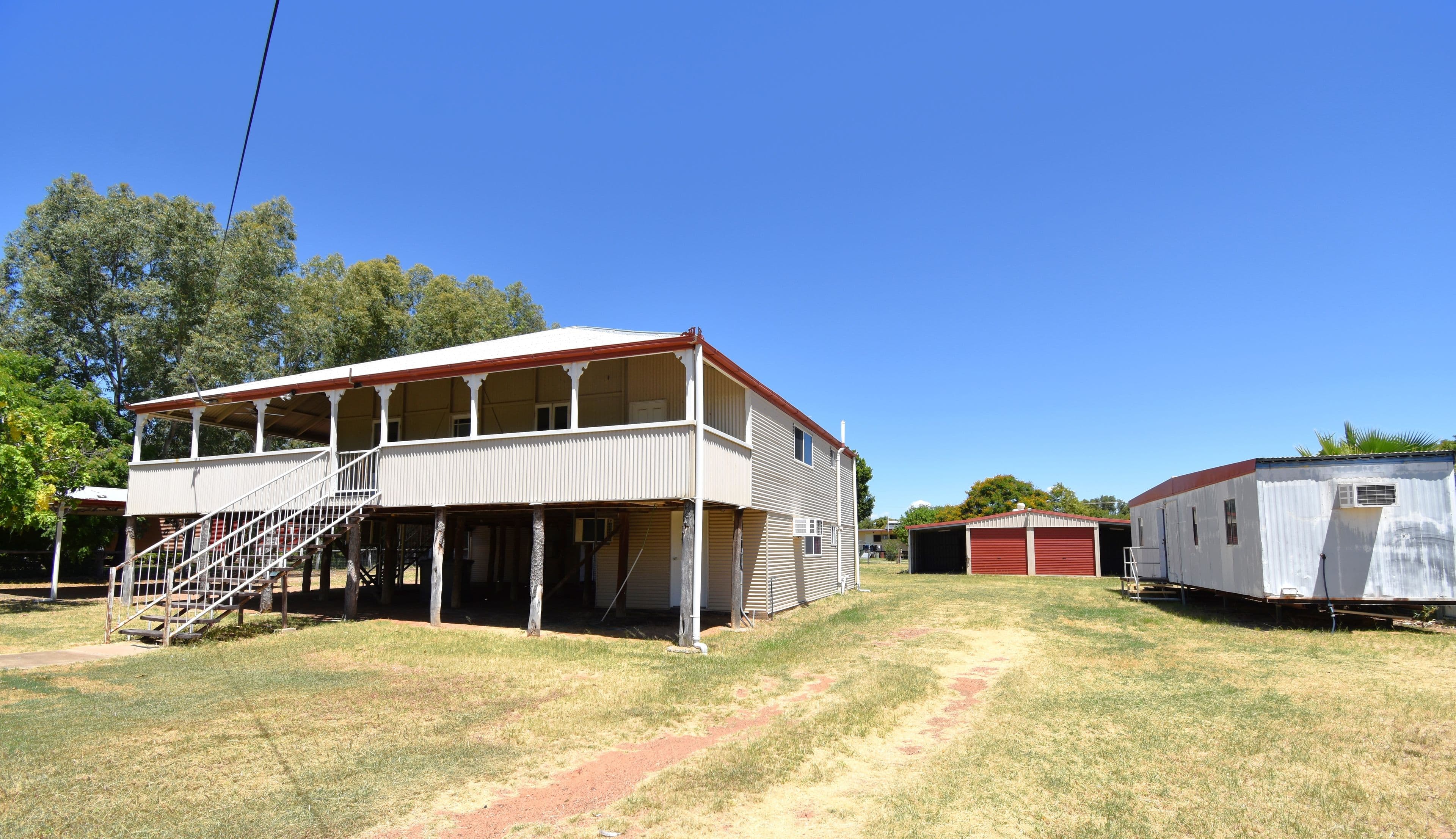 117 Fir Street, Barcaldine QLD 4725, Barcaldine - Thumbnail 2