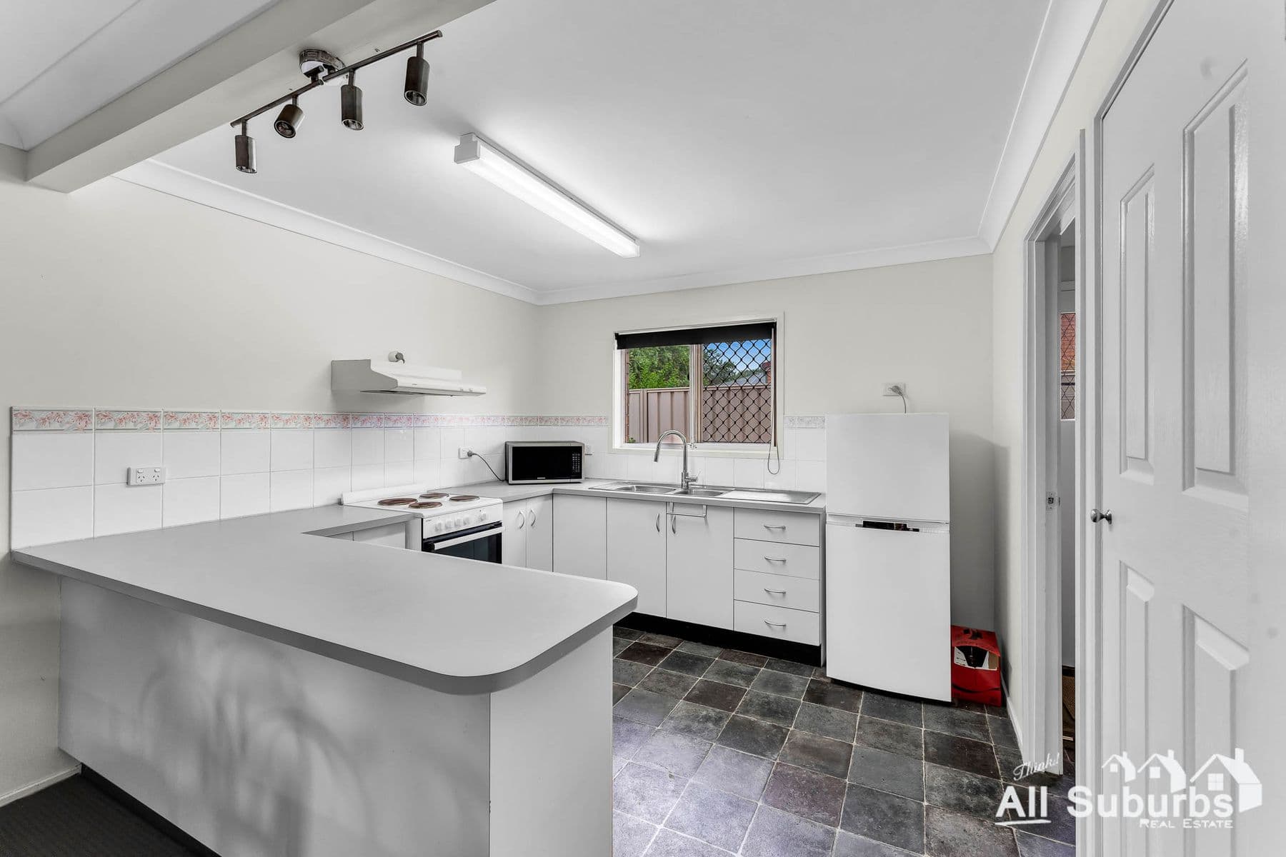 3/26 Bourke Street, Waterford West QLD 4133, Waterford West - Thumbnail 2