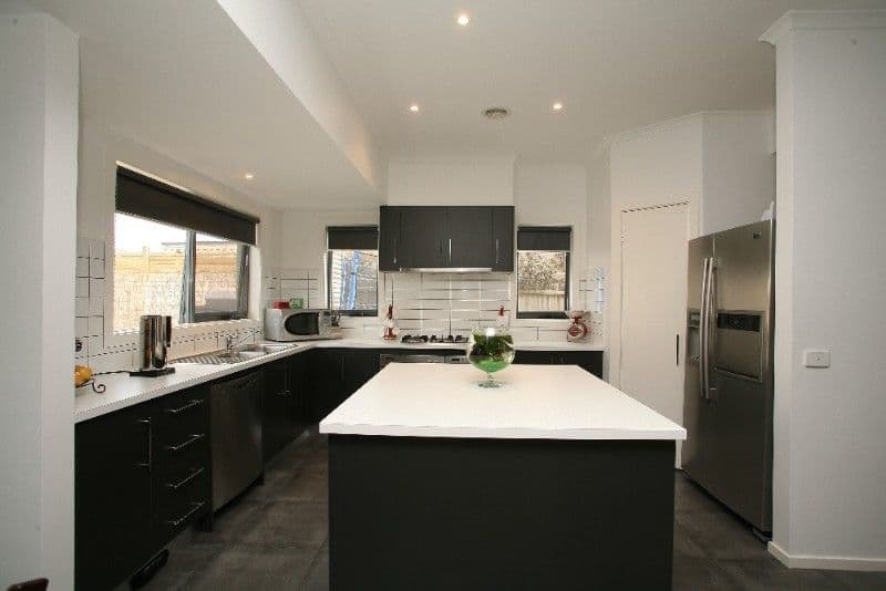 97 Fairway Drive, ROWVILLE VIC 3178, Rowville - Thumbnail 2