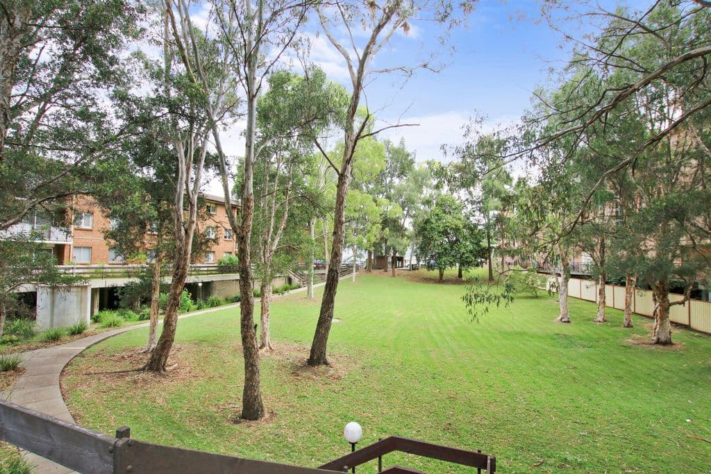162 Sandal Crescent, Carramar NSW 2163, Carramar - Thumbnail 2