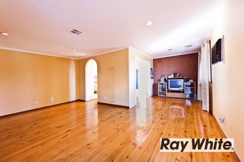 12 Ellaswood Court, HAMPTON PARK VIC 3976, Hampton Park - Thumbnail 2