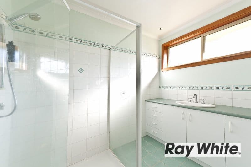 12 Ellaswood Court, HAMPTON PARK VIC 3976, Hampton Park - Thumbnail 4