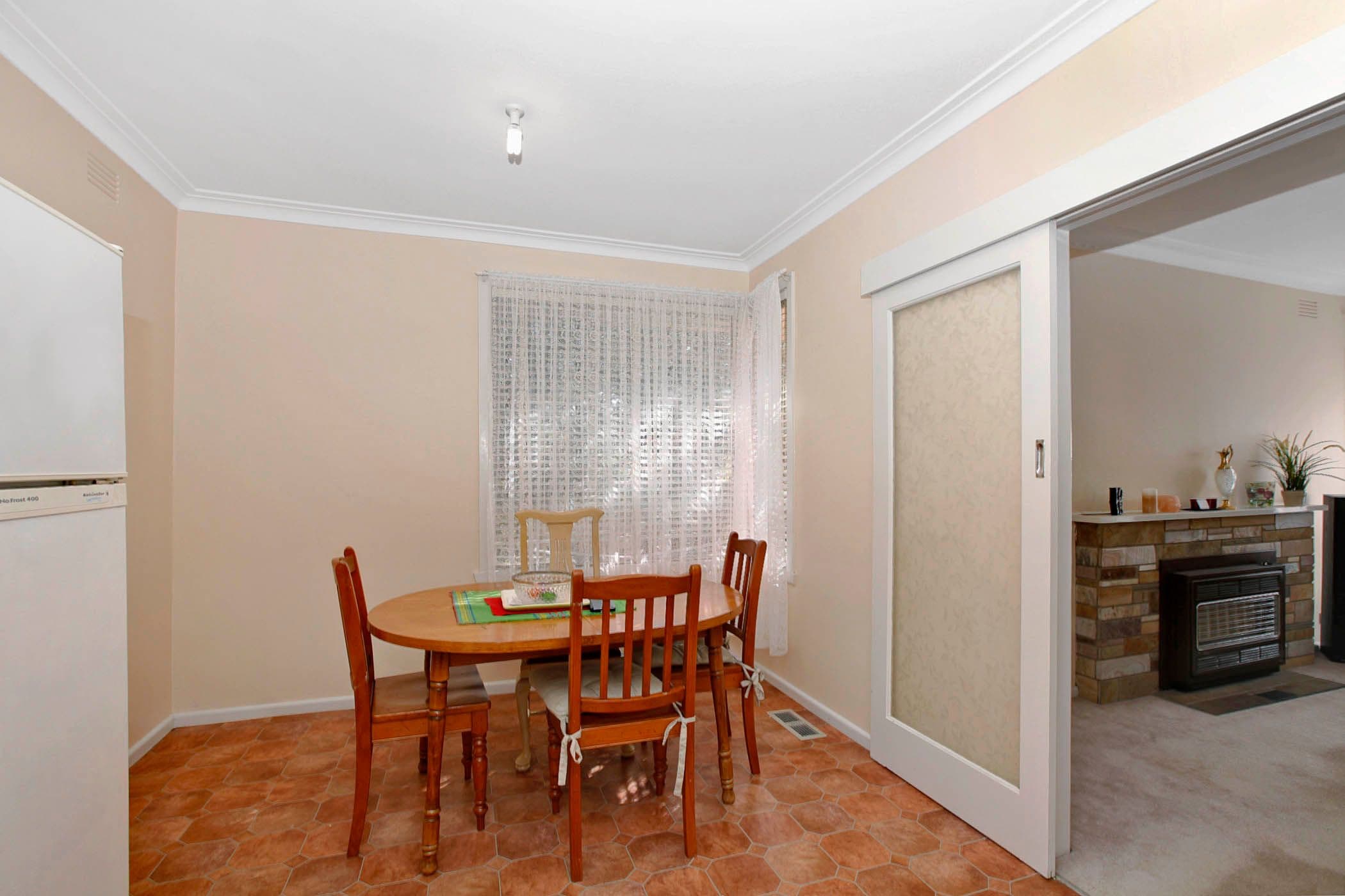 40 Powley Parade, WATSONIA VIC 3087, Watsonia - Thumbnail 4