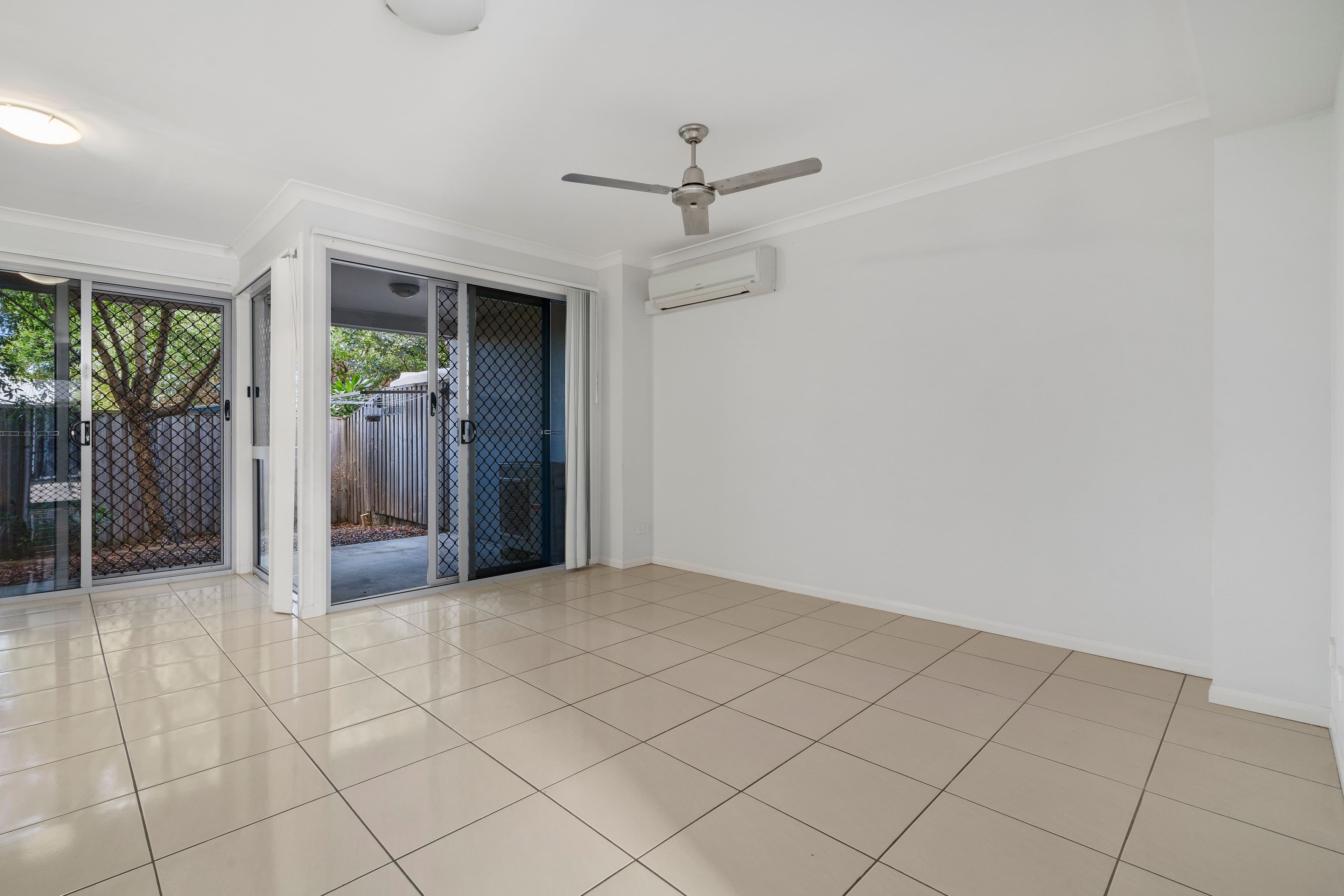 11-13 Walter Street, Caboolture QLD 4510, Caboolture - Thumbnail 3