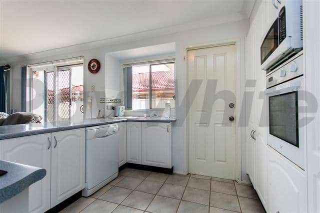2 Gleneagles Way, GLENMORE PARK NSW 2745, Glenmore Park - Thumbnail 3