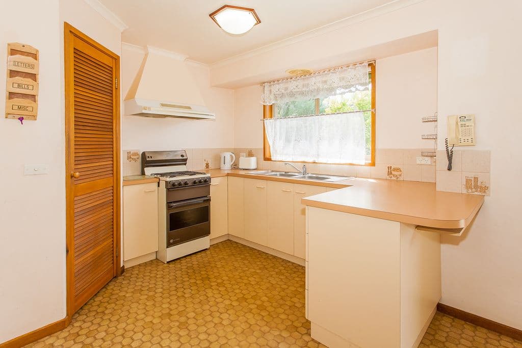52 Norma Street, MELTON VIC 3337, Melton - Thumbnail 2