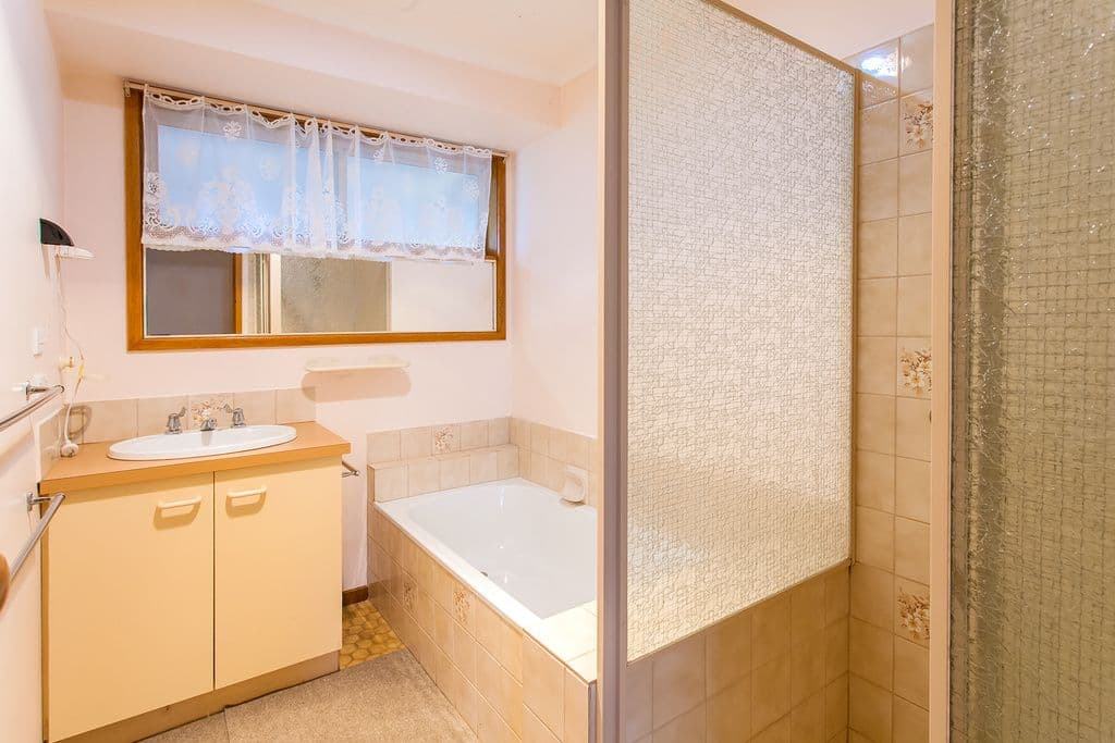 52 Norma Street, MELTON VIC 3337, Melton - Thumbnail 6