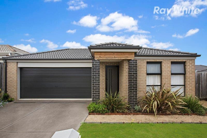 4 Alapont Close, Pakenham VIC 3810, Pakenham - Image 1