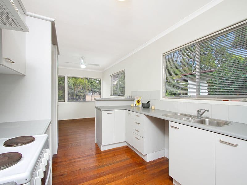 19 Lobelia Avenue, Daisy Hill QLD 4127, Daisy Hill - Thumbnail 4