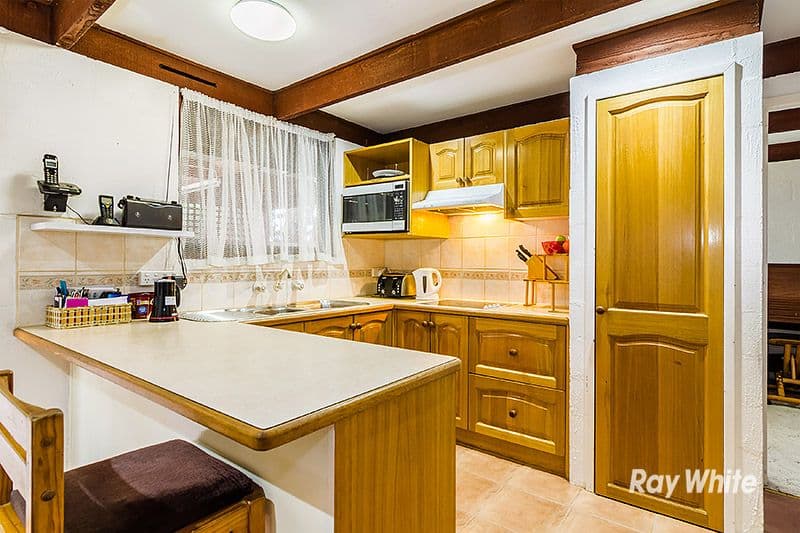 24 Camms Road, Cranbourne VIC 3977, Cranbourne - Thumbnail 2