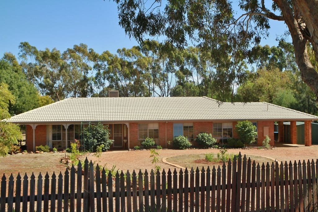 2 Thompsons Lane, Heathcote VIC 3523, Heathcote - Image 1