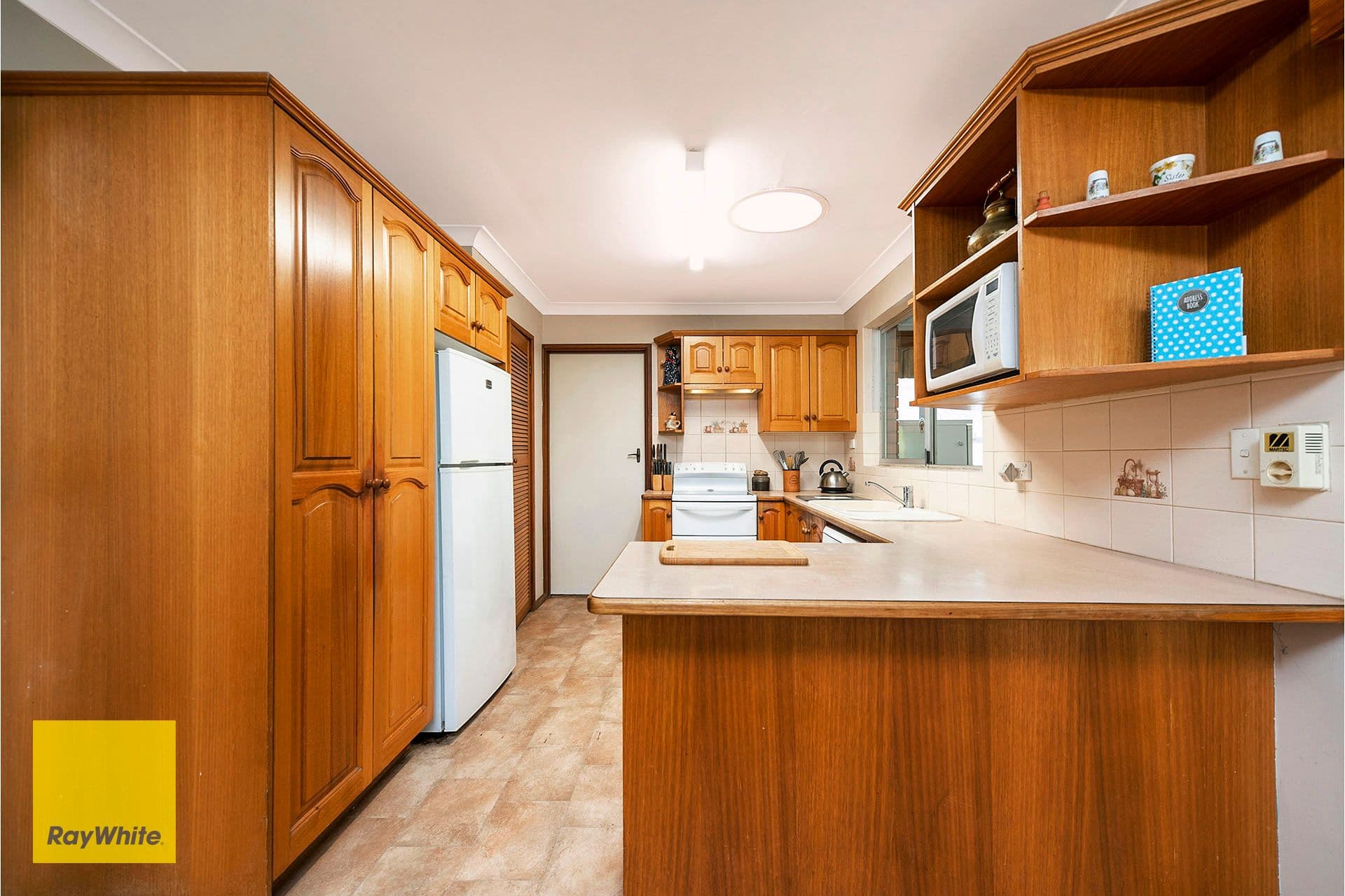 16 Booralie Way, Maida Vale WA 6057, Maida Vale - Thumbnail 7