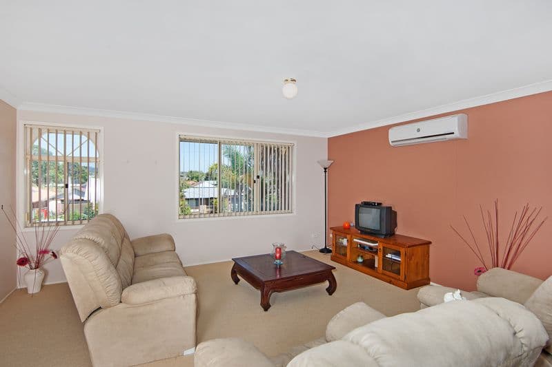 20 Hume Boulevard, KILLARNEY VALE NSW 2261, Killarney Vale - Thumbnail 2