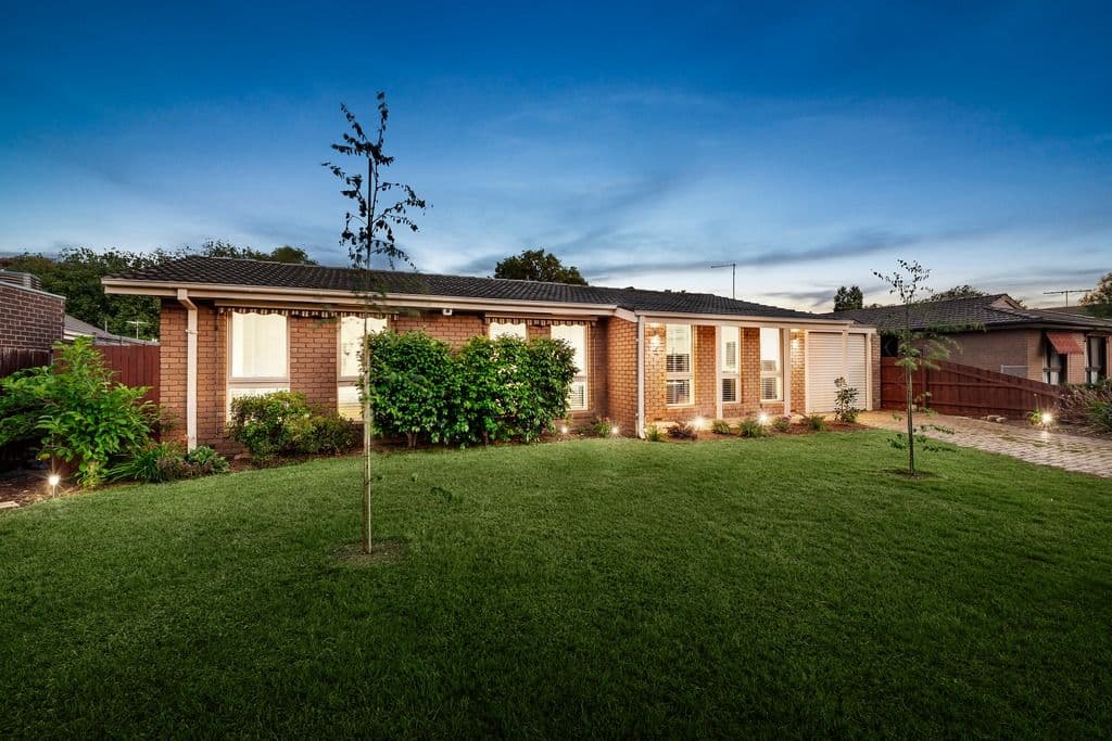 5 Duntroon Drive, Wantirna VIC 3152, Wantirna - Image 1
