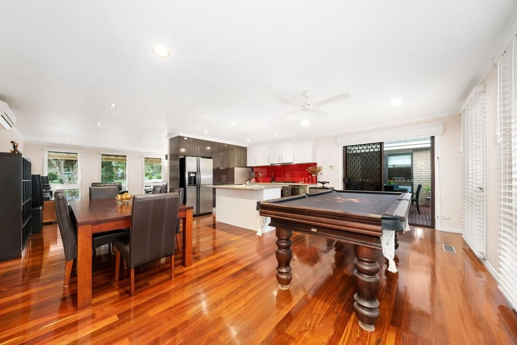 5 Duntroon Drive, Wantirna VIC 3152, Wantirna - Thumbnail 2