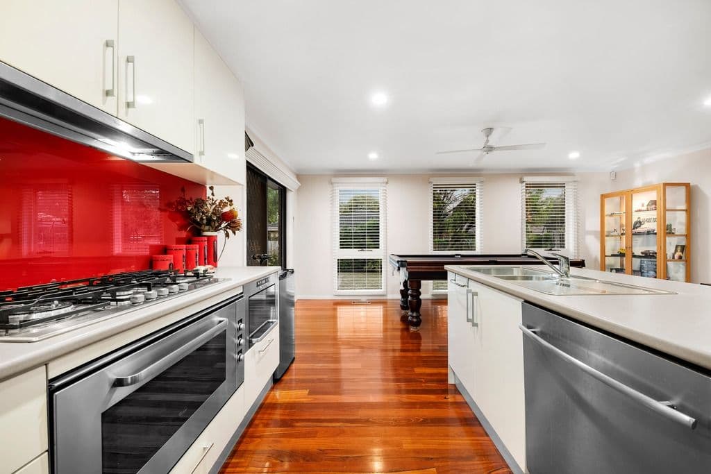 5 Duntroon Drive, Wantirna VIC 3152, Wantirna - Thumbnail 3
