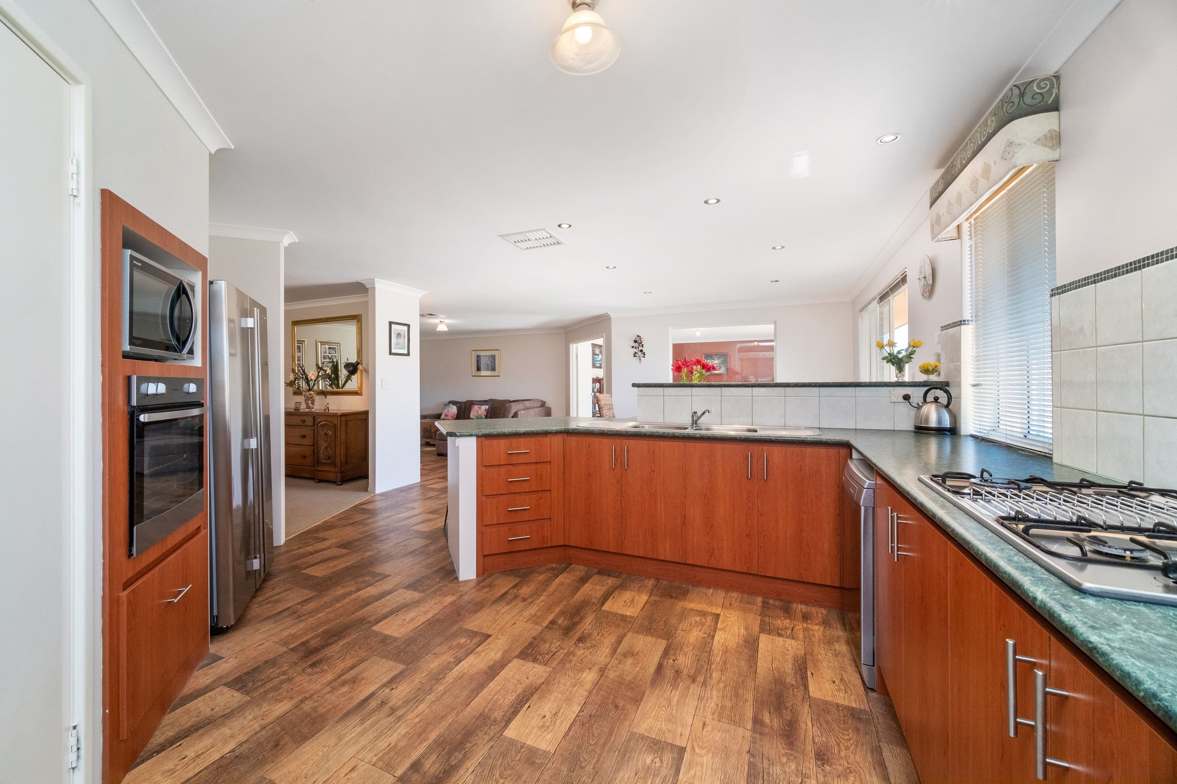 20 Beroona Place, Jane Brook WA 6056, Jane Brook - Thumbnail 3