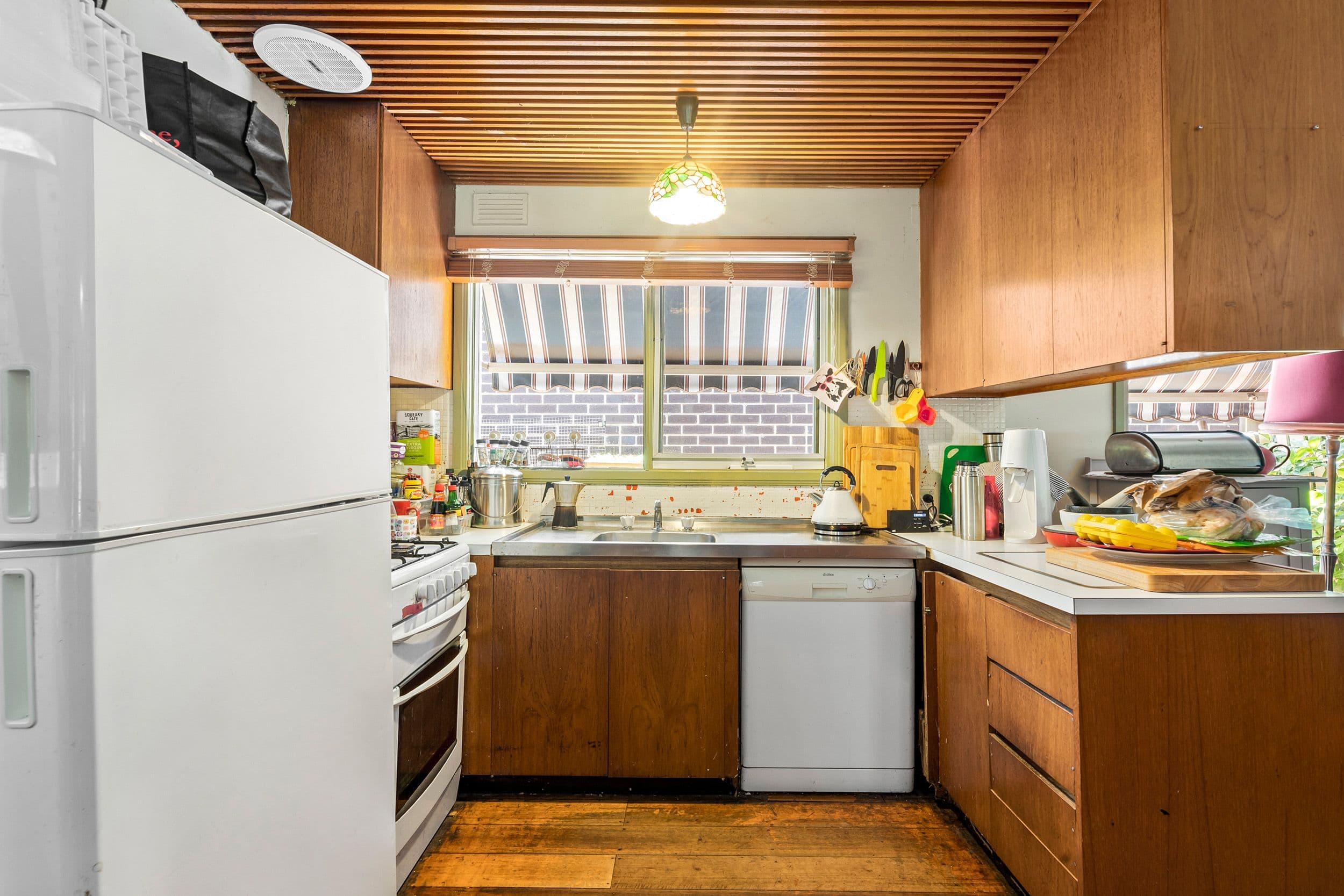98 Fulton Road, Blackburn South VIC 3130, Blackburn South - Thumbnail 2