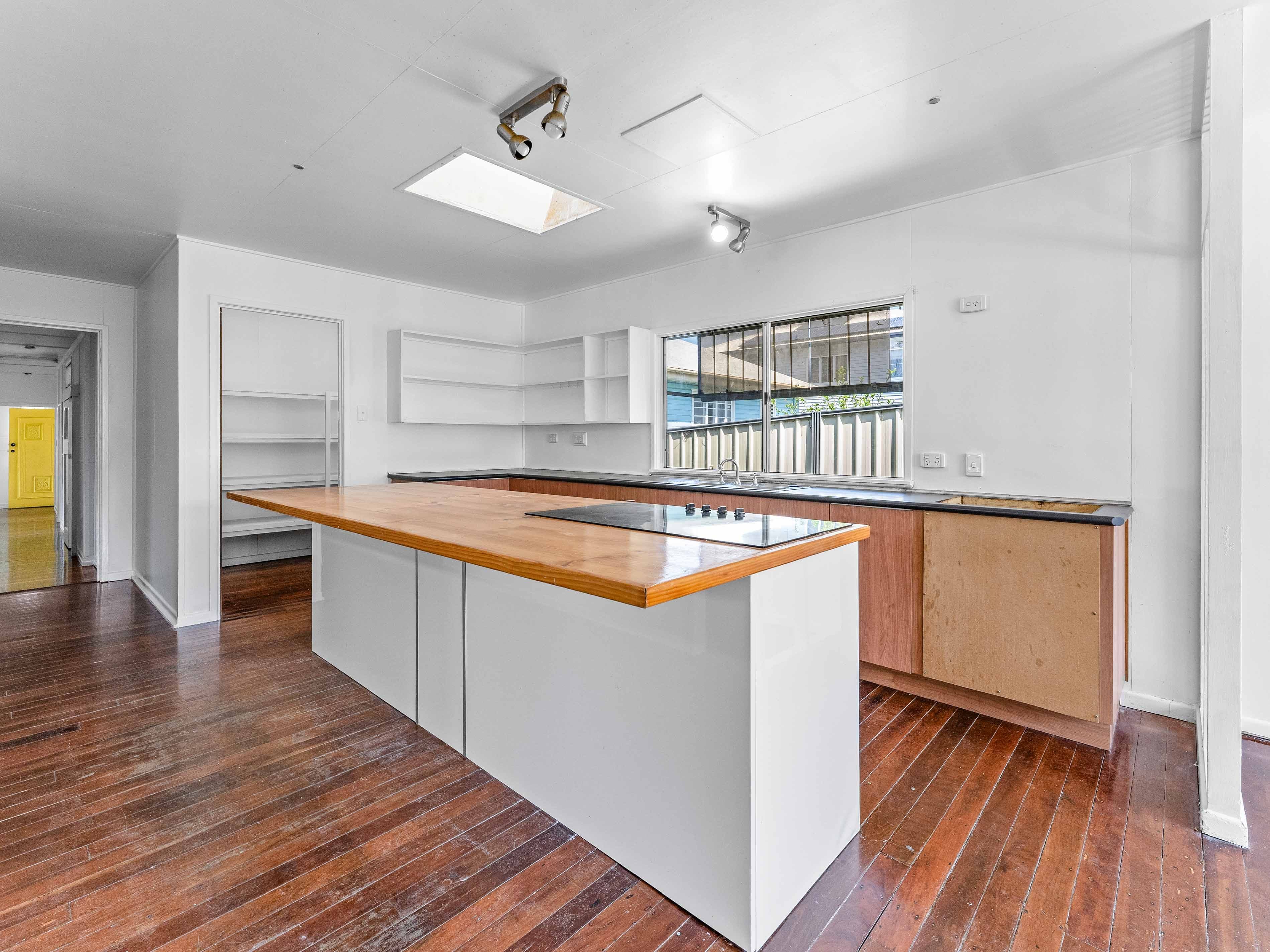 5 Chilcot Street, Silkstone QLD 4304, Silkstone - Thumbnail 7