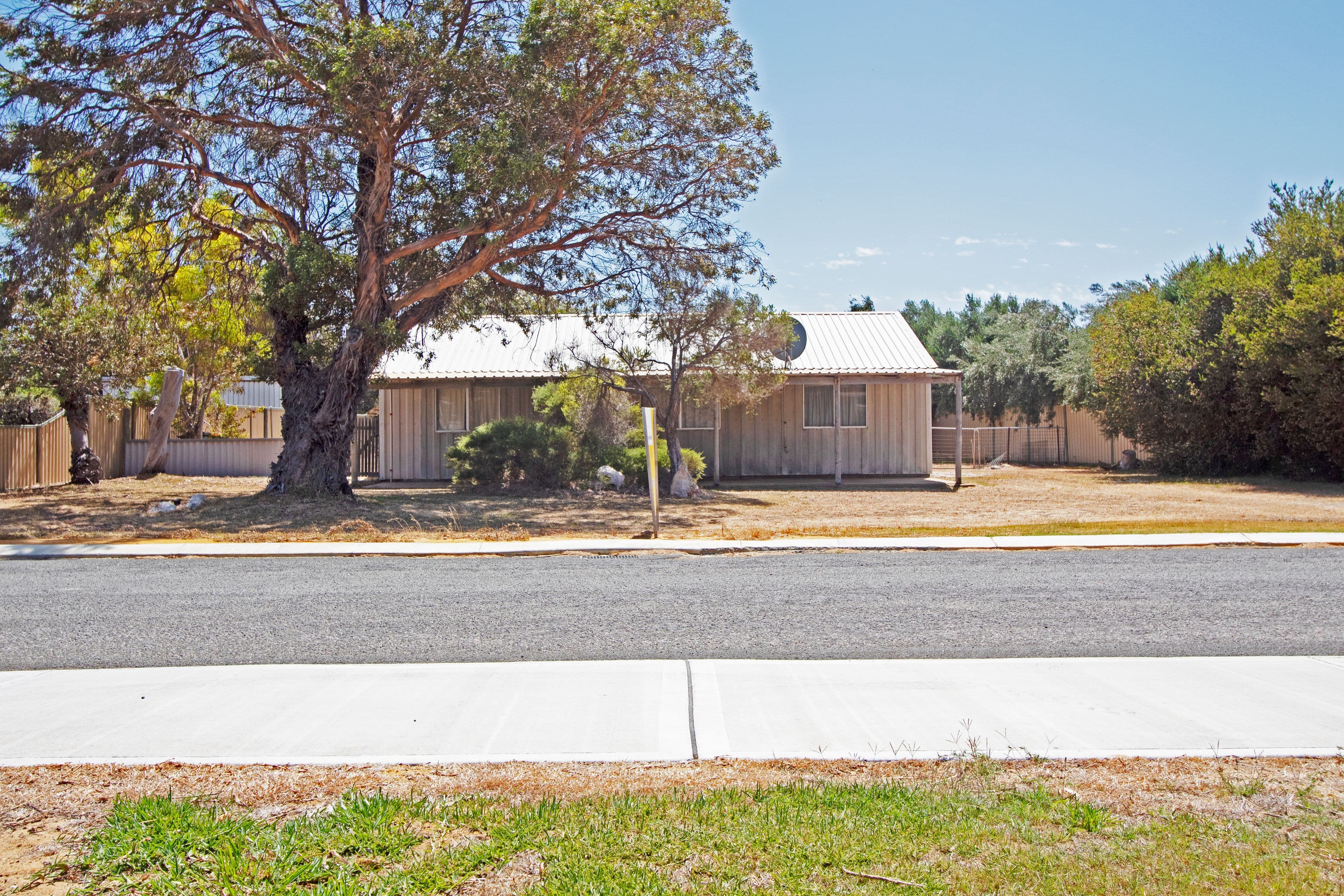 4 Kau Street, Green Head WA 6514, Green Head - Image 1