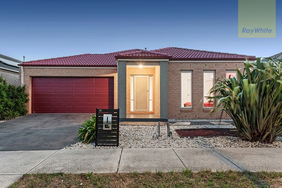 15 Hennessy Street, Craigieburn VIC 3064, Craigieburn - Image 1