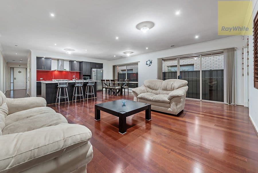 15 Hennessy Street, Craigieburn VIC 3064, Craigieburn - Thumbnail 4
