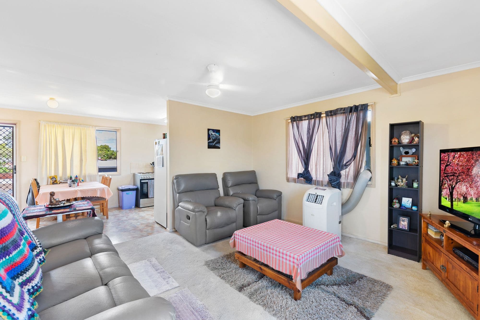 4 Shearwater Court, Deception Bay QLD 4508, Deception Bay - Thumbnail 2