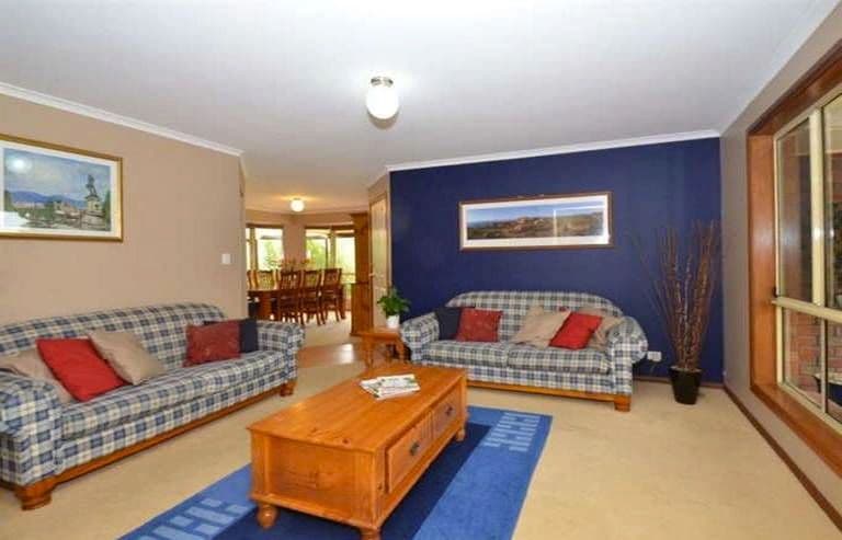 8 Opala Court, HALLETT COVE SA 5158, Hallett Cove - Thumbnail 2