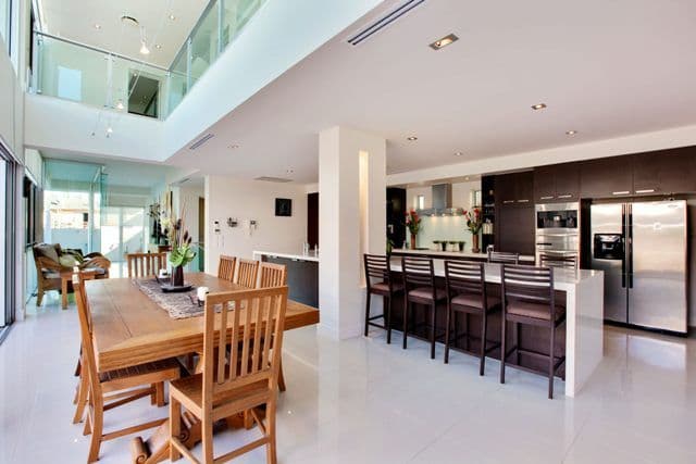 8 Alfred Street, MERMAID BEACH QLD 4218, Mermaid Beach - Thumbnail 2
