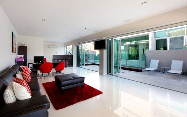 8 Alfred Street, MERMAID BEACH QLD 4218, Mermaid Beach - Thumbnail 8